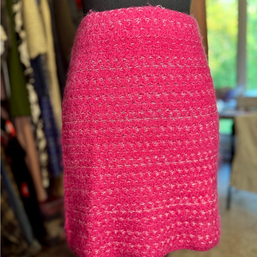 💗 Fuzzy Textured Hot Pink Knit Skirt – Cozy & Stylish 💕